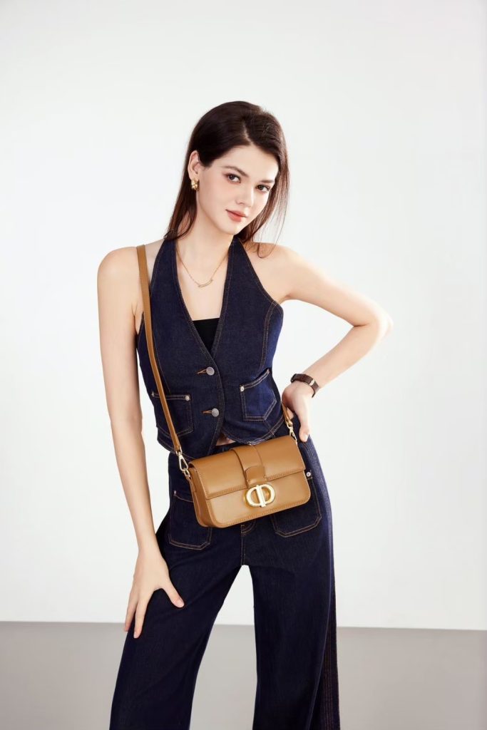 ootd retro style pakai ayra bag