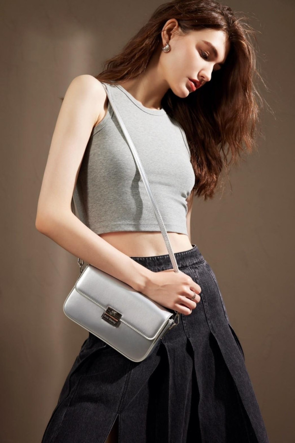 ootd indie girl pakai jolene bag