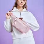 ide ootd jalan sehat pakai okta waist bag