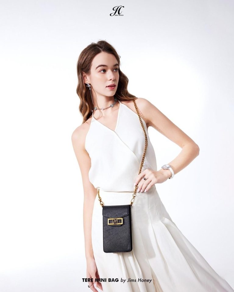 ootd untuk hangout santai pakai tere mini bag