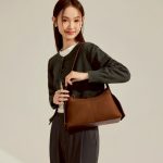 Outfit Hangout bareng Bestie Pakai Amyta Bag