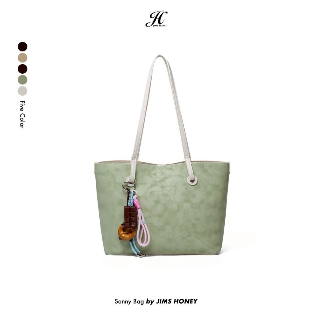 OOTD ke pantai pakai kemeja yang stylish dan keren