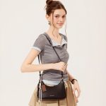 OOTD ke Air Terjun yang Nyaman dan Stylish 