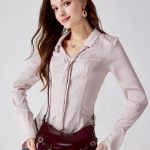 Outfit Rok Jeans yang Stylish dan Chic