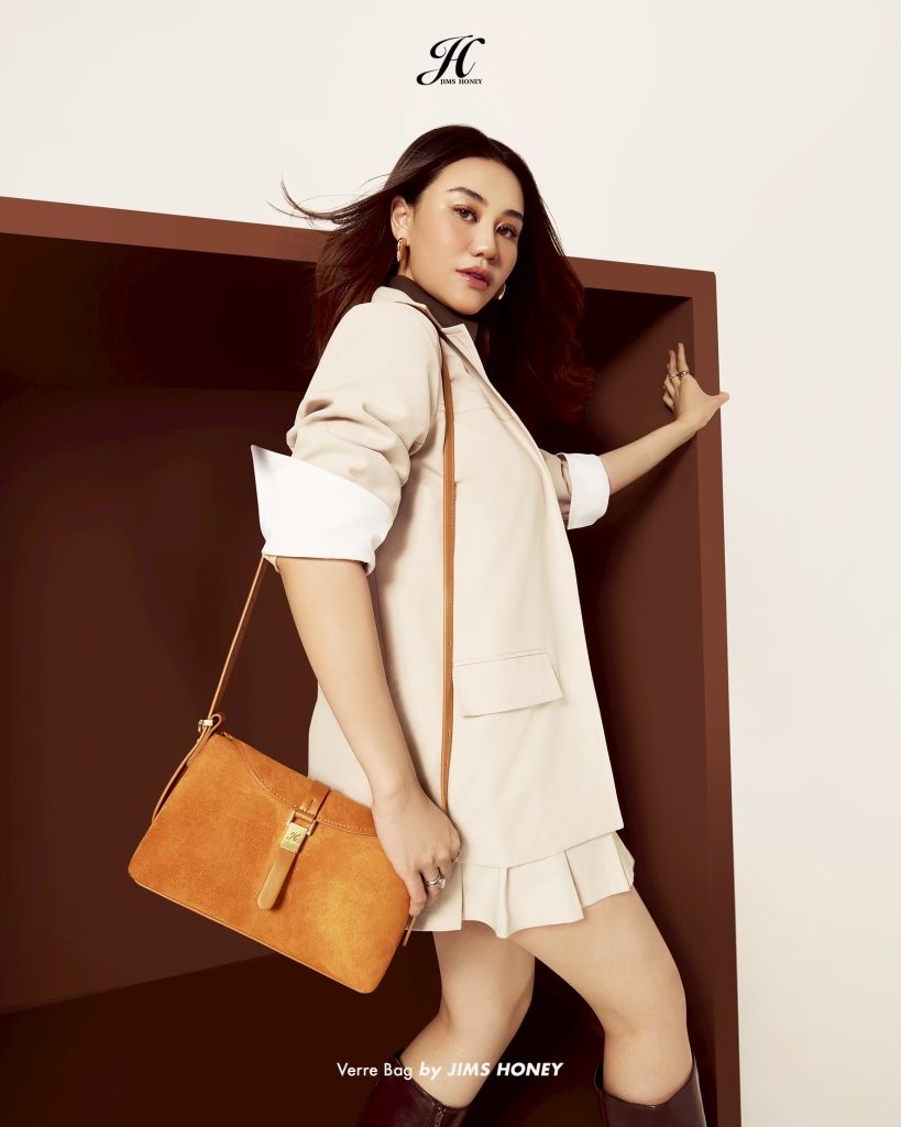 Clean Outfit ala Aaliyah Massaid yang Keren dan Elegan