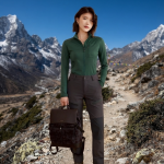 Outfit Naik Gunung yang Nyaman tapi Stylish